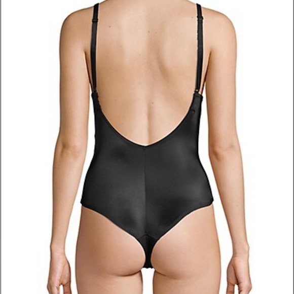 New Spanx Plunge Low Back Thong Bodysuit - Picture 2 of 6